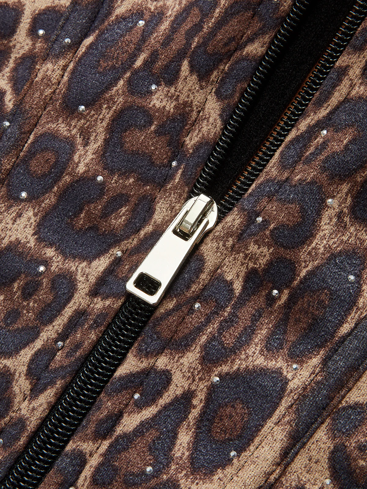 Noir Leo Top