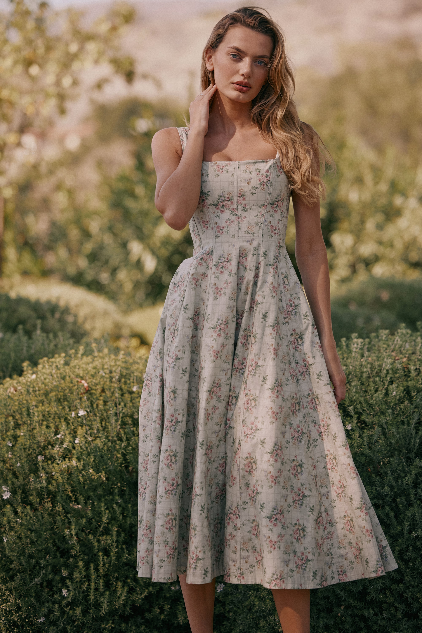 Sage Blossom Midi Elbise