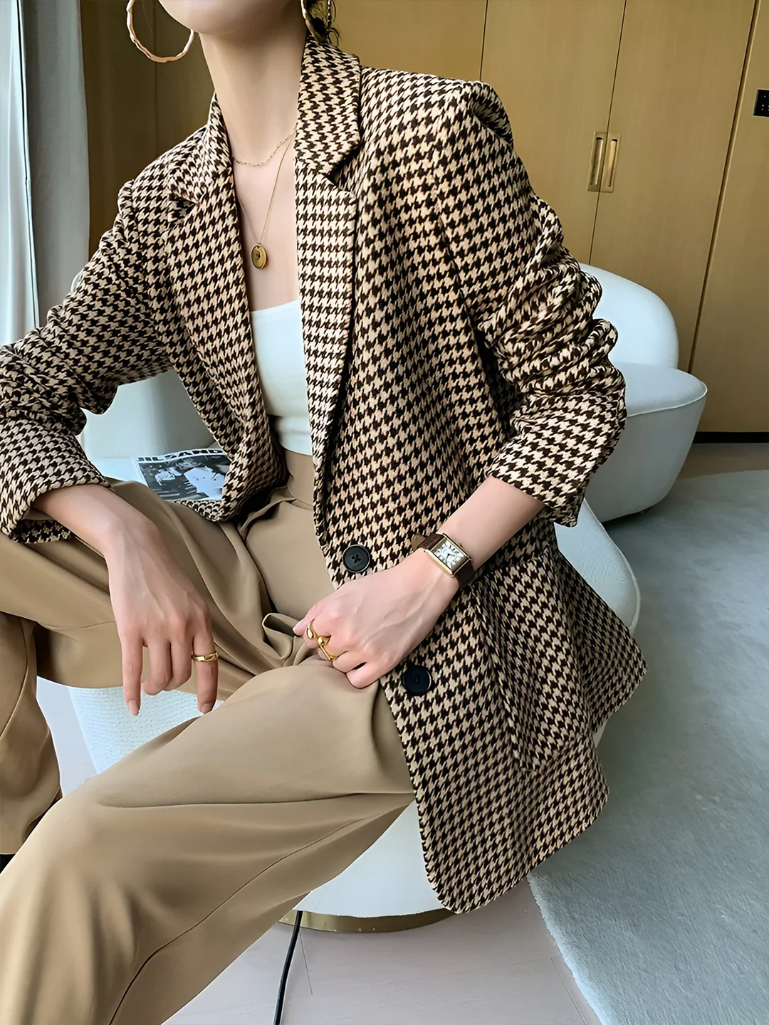 Ekose Görünümlü Kemerli Yırtmaçlı Blazer