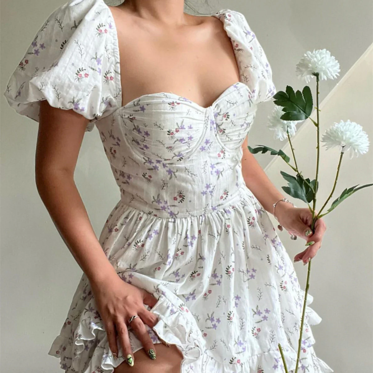 Daisy Ruffle Charm Mini Elbise