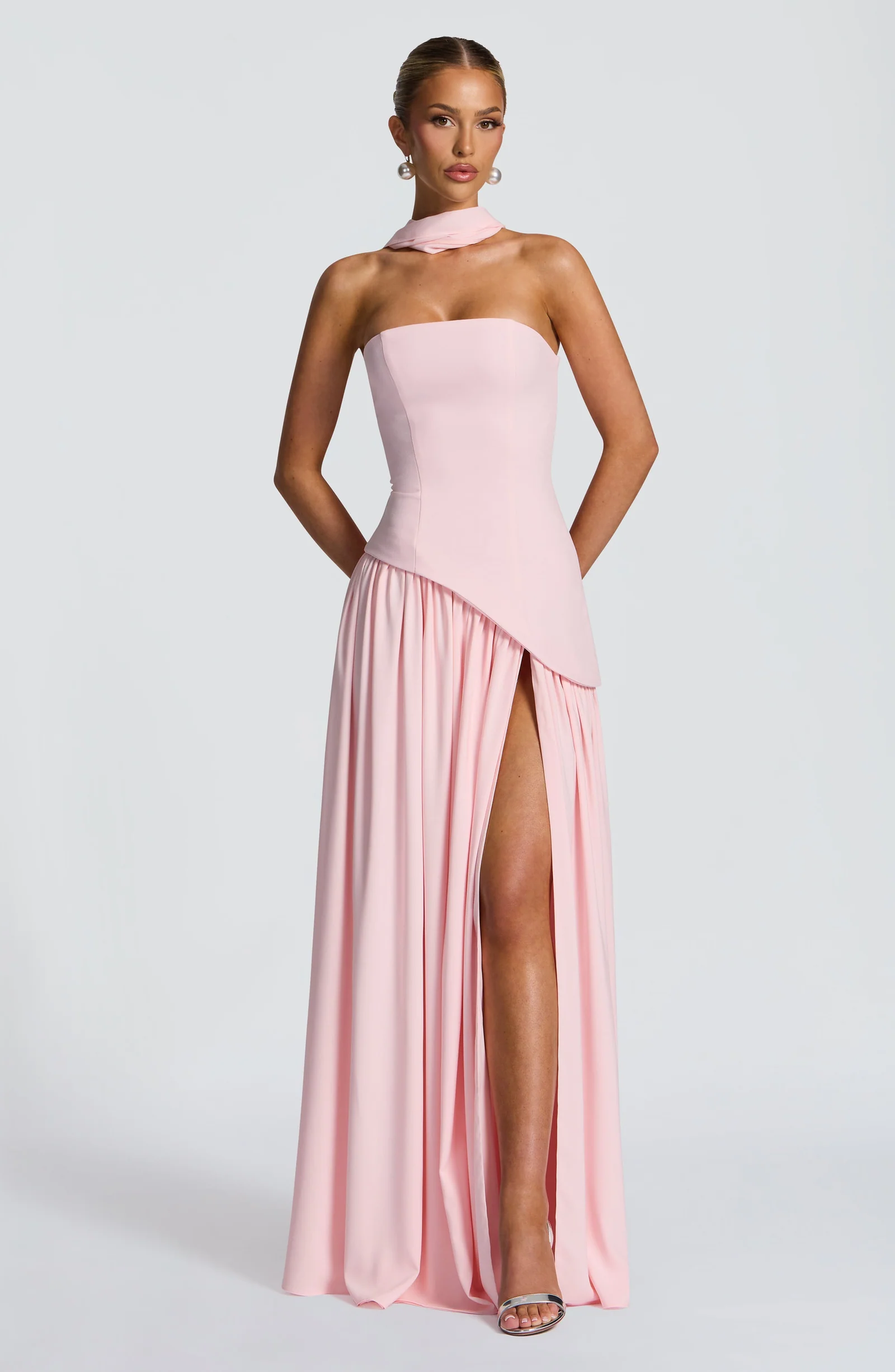Maliyah Straplez Maxi Elbise